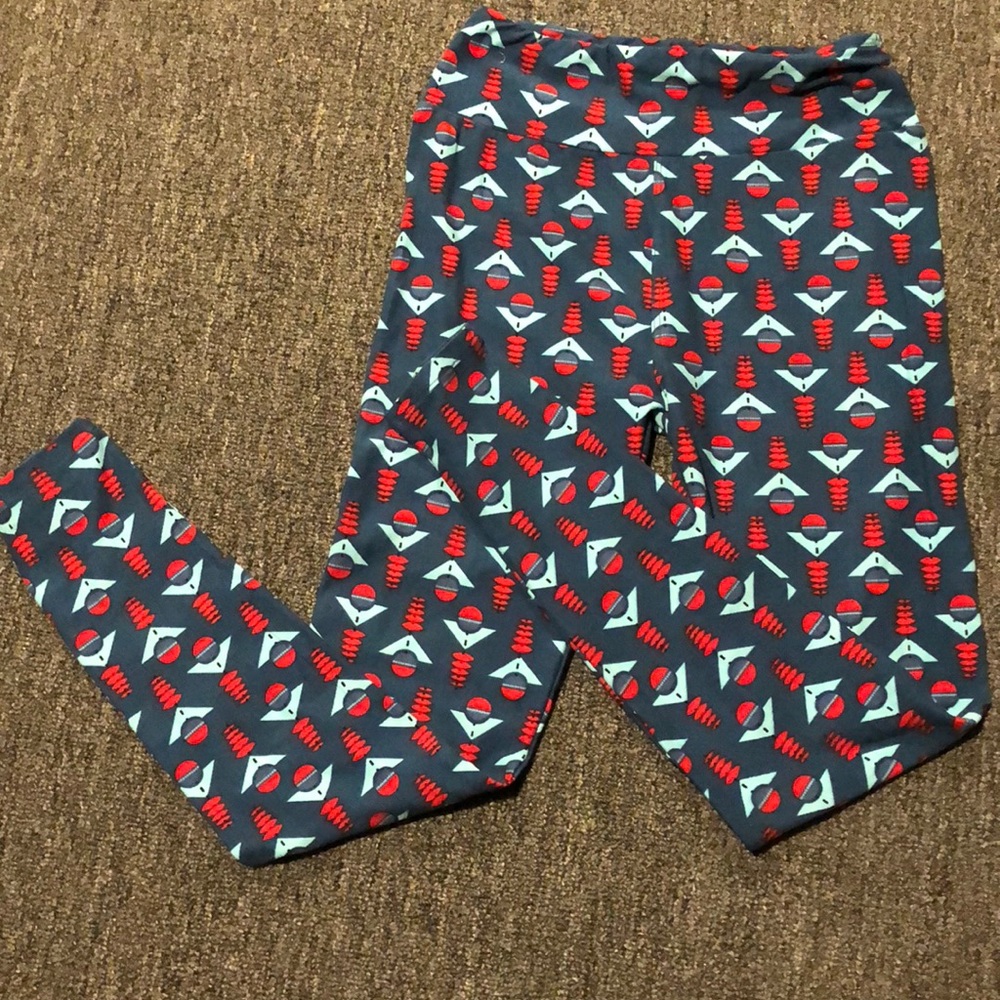 LuLaRoe leggings. NWOT. Never worn